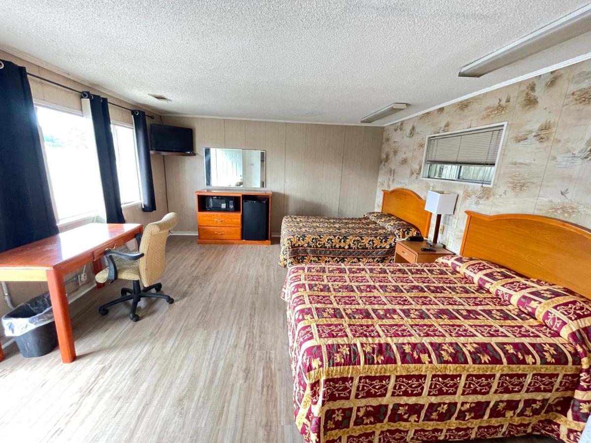 Pinelodge Motel Baxley Exteriör bild