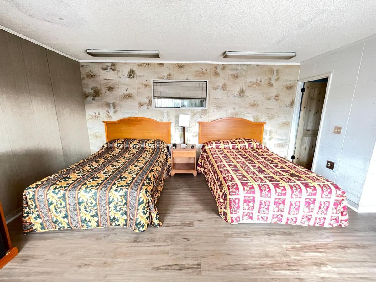 Pinelodge Motel Baxley Exteriör bild
