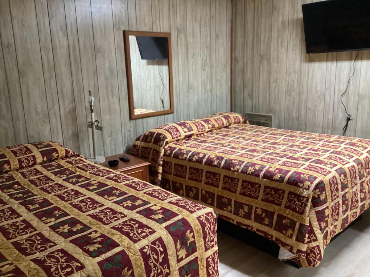 Pinelodge Motel Baxley Exteriör bild